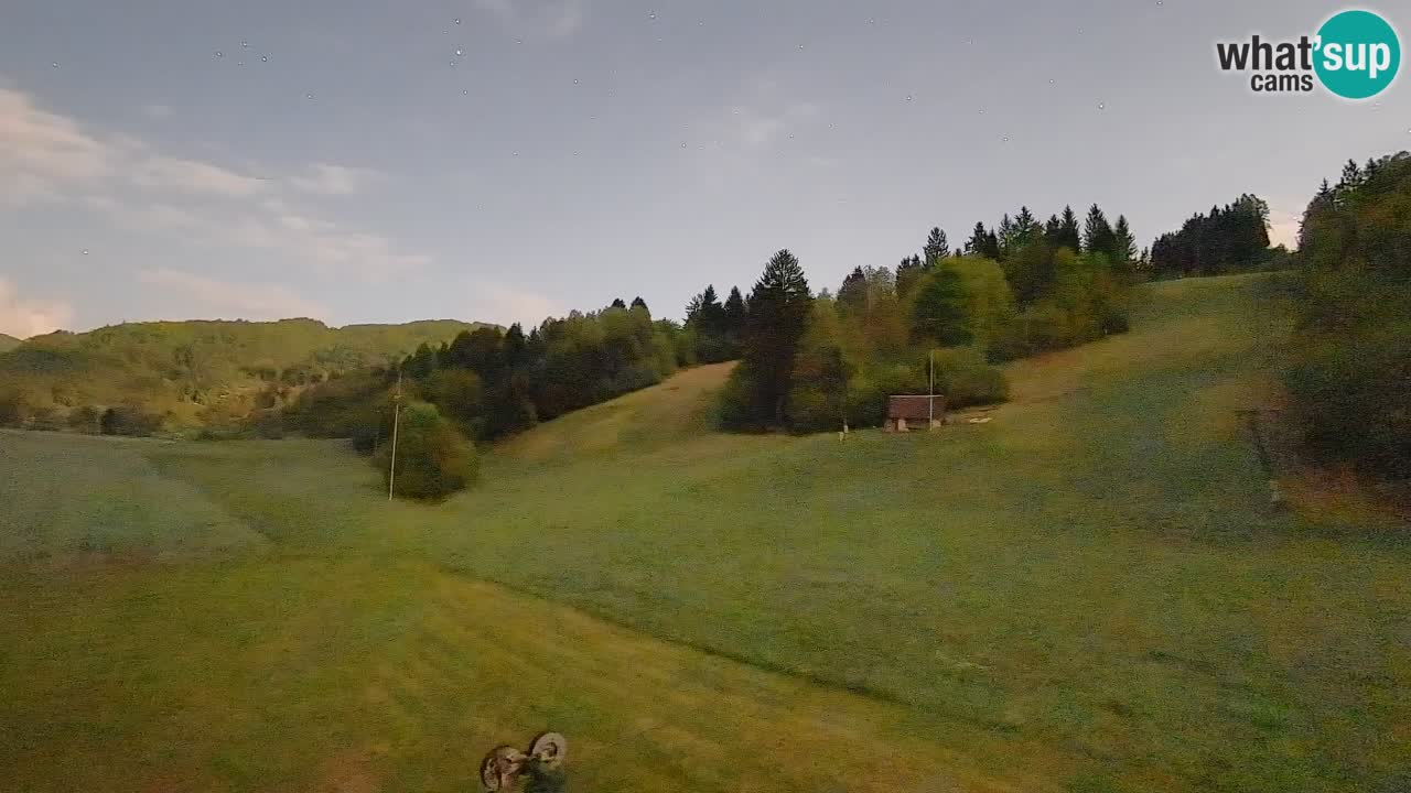 Spletna kamera Smučišče Senožeta – smučarsko središče v Srednji vasi pri Bohinju