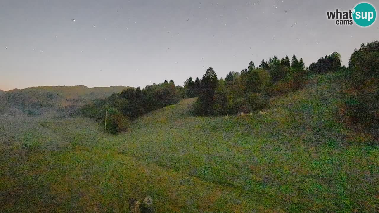 Spletna kamera Smučišče Senožeta – smučarsko središče v Srednji vasi pri Bohinju