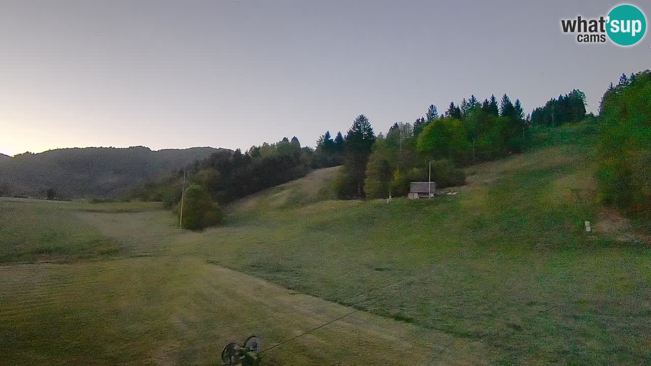 Spletna kamera Smučišče Senožeta – smučarsko središče v Srednji vasi pri Bohinju