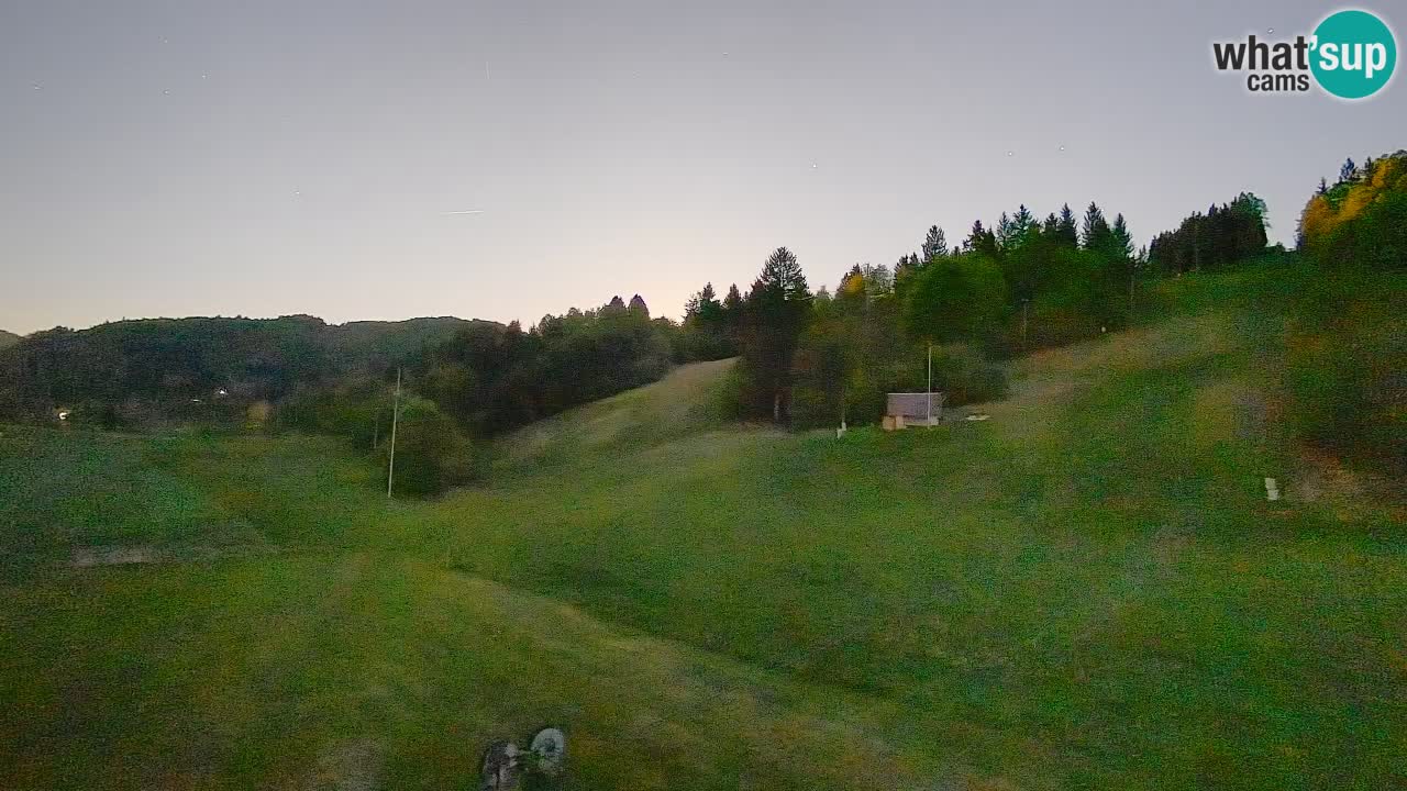 Spletna kamera Smučišče Senožeta – smučarsko središče v Srednji vasi pri Bohinju