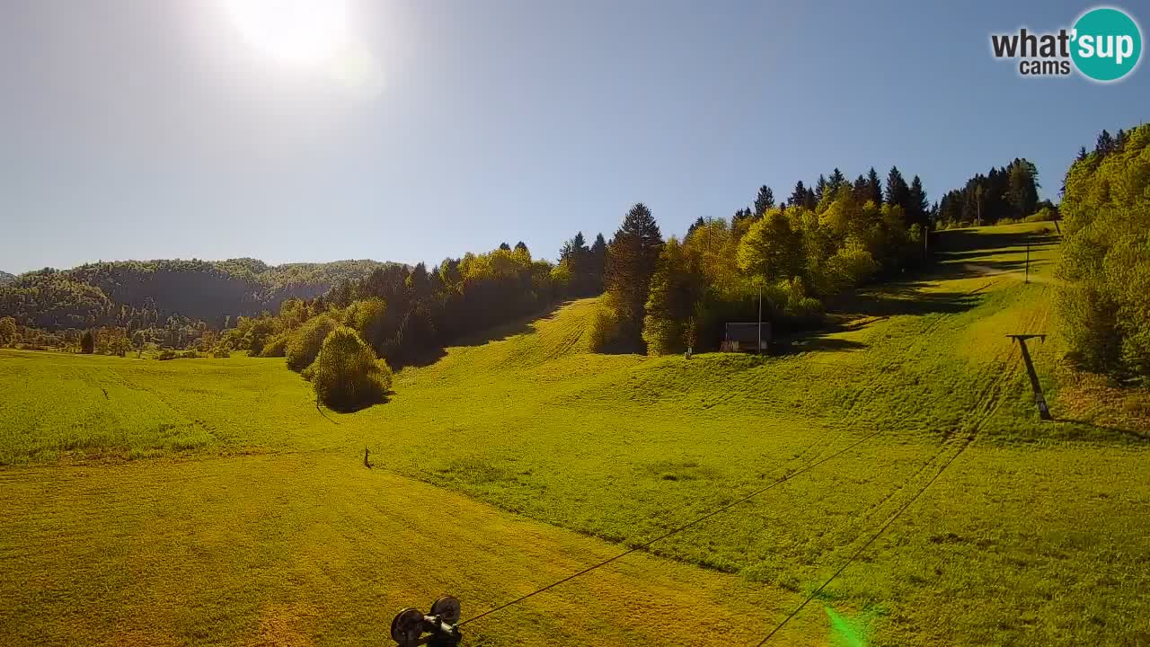 Spletna kamera Smučišče Senožeta – smučarsko središče v Srednji vasi pri Bohinju