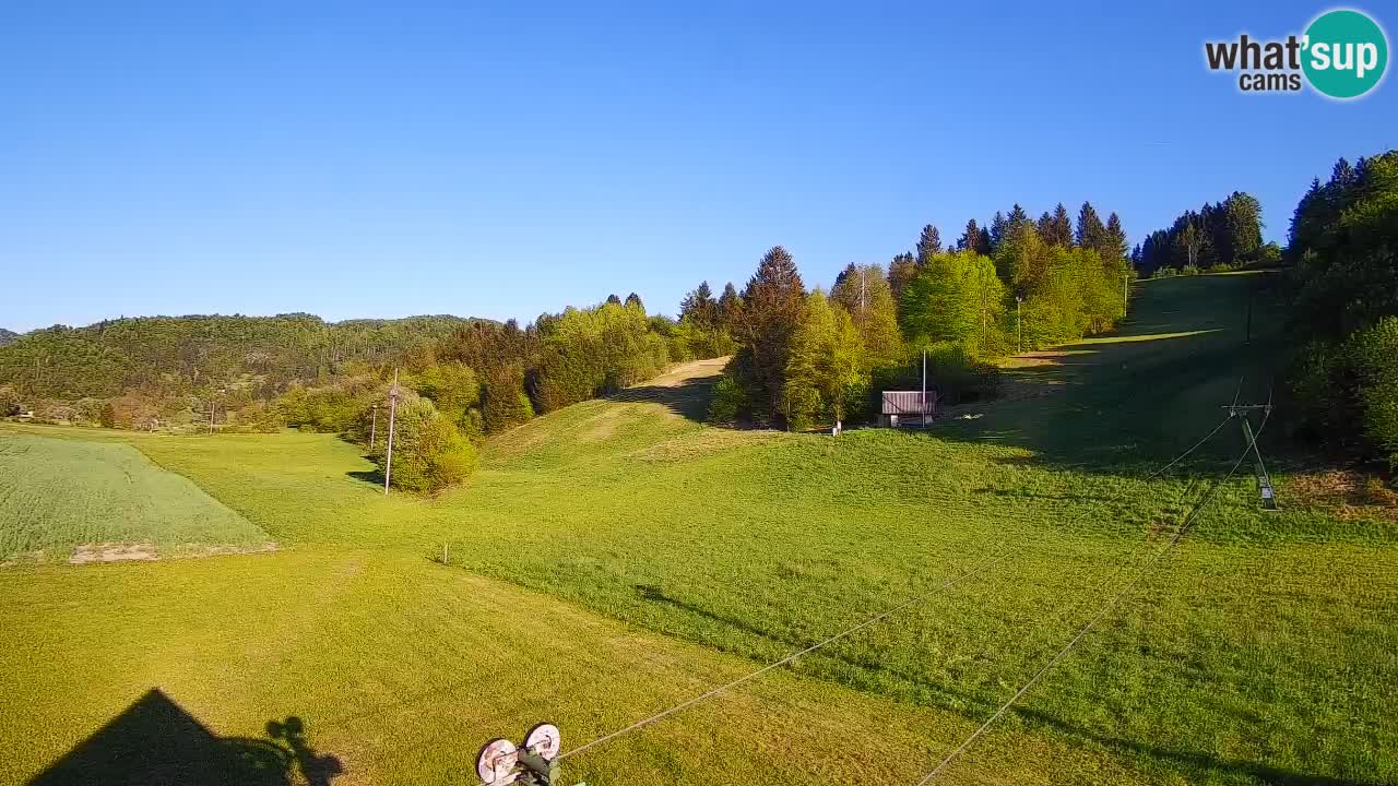 Spletna kamera Smučišče Senožeta – smučarsko središče v Srednji vasi pri Bohinju