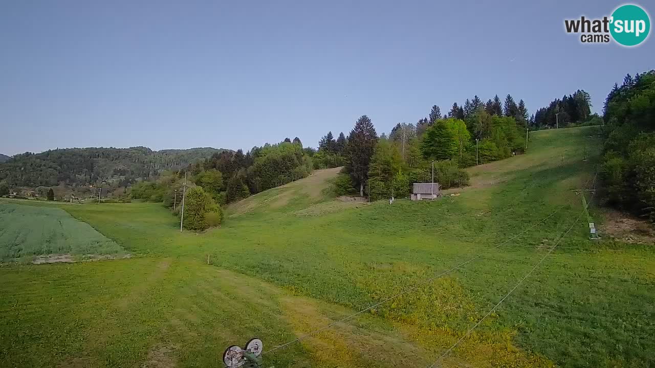 Spletna kamera Smučišče Senožeta – smučarsko središče v Srednji vasi pri Bohinju