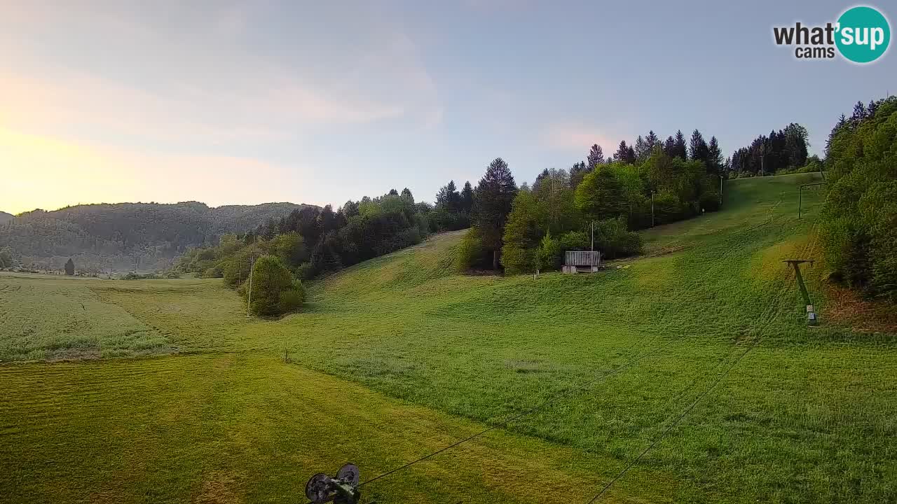 Webcam Smučišče Senožeta – Skigebiet in Srednja Vas bei Bohinj