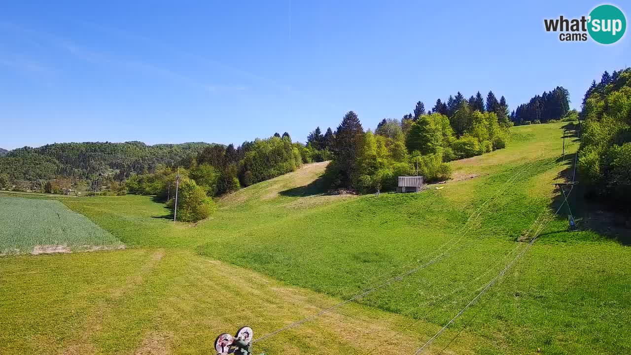 Spletna kamera Smučišče Senožeta – smučarsko središče v Srednji vasi pri Bohinju