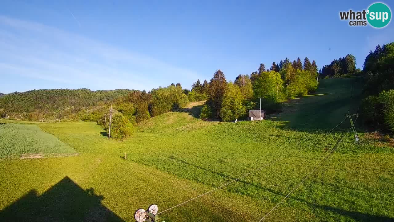 Spletna kamera Smučišče Senožeta – smučarsko središče v Srednji vasi pri Bohinju