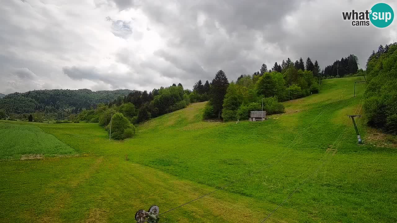 Spletna kamera Smučišče Senožeta – smučarsko središče v Srednji vasi pri Bohinju