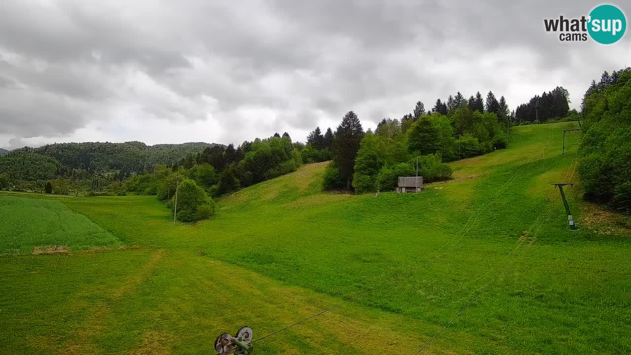 Spletna kamera Smučišče Senožeta – smučarsko središče v Srednji vasi pri Bohinju