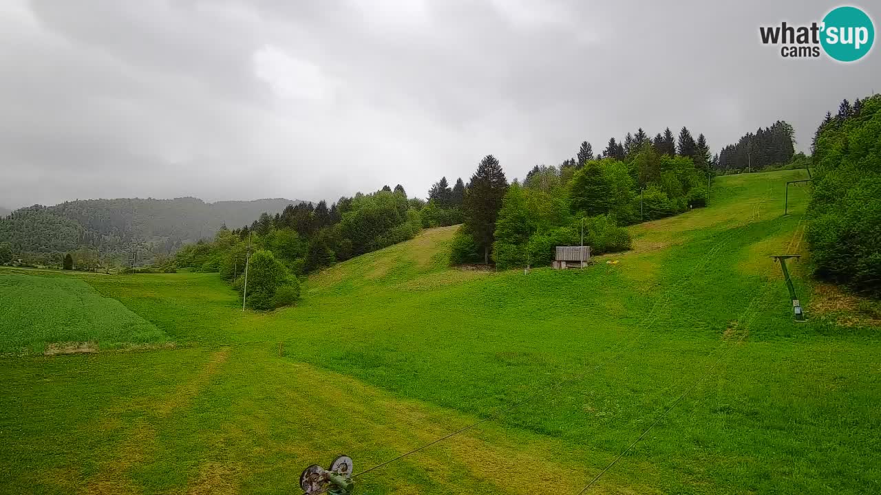 Spletna kamera Smučišče Senožeta – smučarsko središče v Srednji vasi pri Bohinju