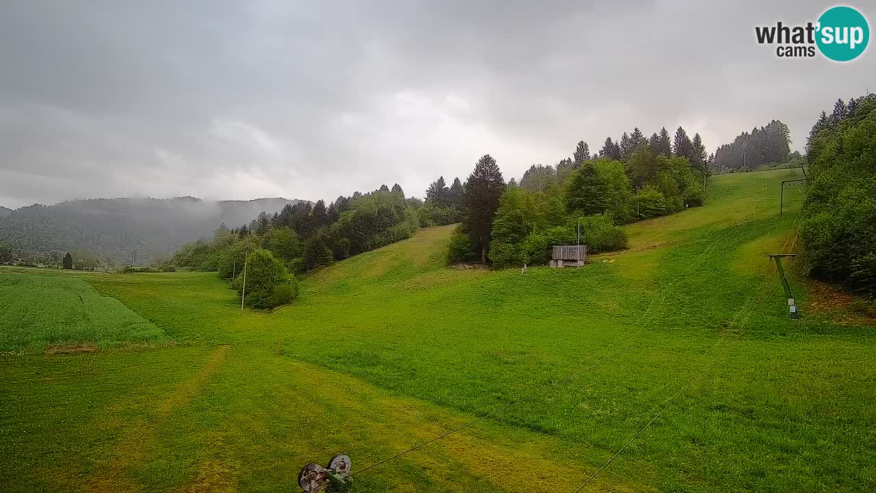 Spletna kamera Smučišče Senožeta – smučarsko središče v Srednji vasi pri Bohinju