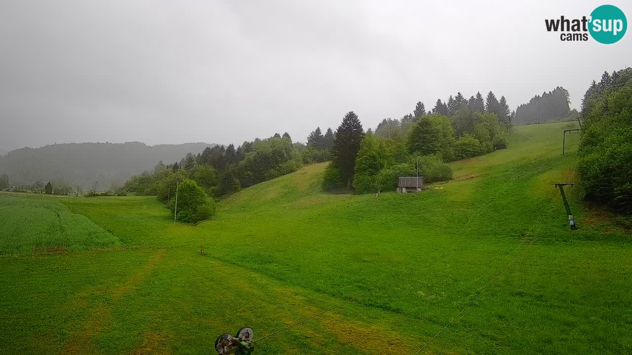 Spletna kamera Smučišče Senožeta – smučarsko središče v Srednji vasi pri Bohinju
