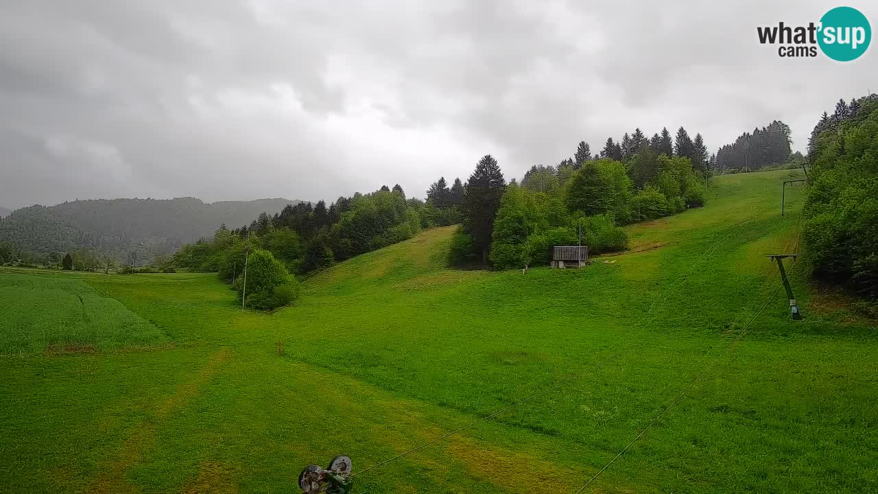 Spletna kamera Smučišče Senožeta – smučarsko središče v Srednji vasi pri Bohinju