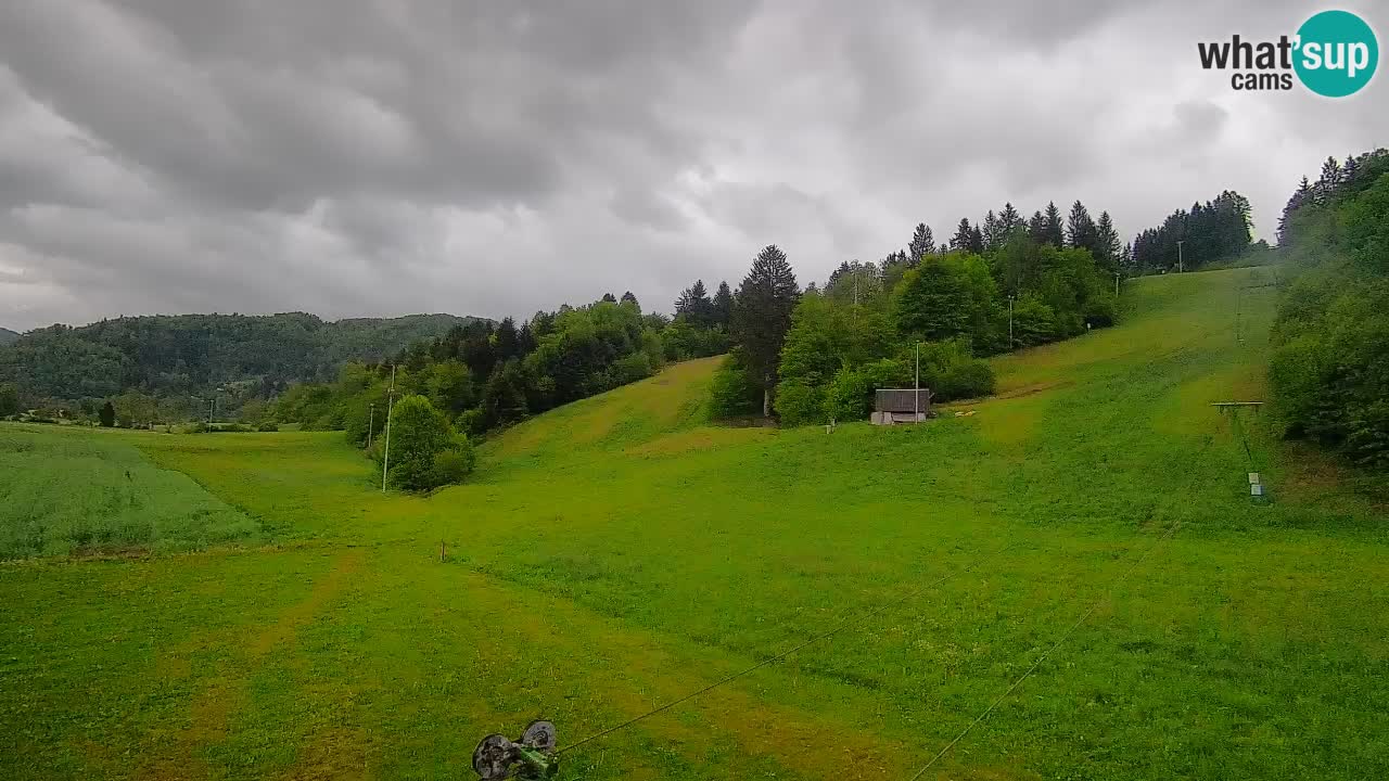 Spletna kamera Smučišče Senožeta – smučarsko središče v Srednji vasi pri Bohinju