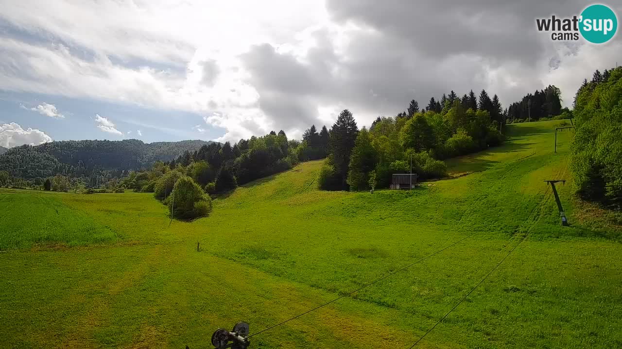 Spletna kamera Smučišče Senožeta – smučarsko središče v Srednji vasi pri Bohinju