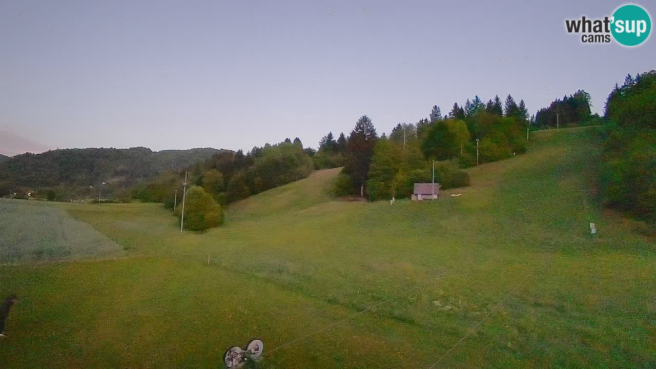 Spletna kamera Smučišče Senožeta – smučarsko središče v Srednji vasi pri Bohinju