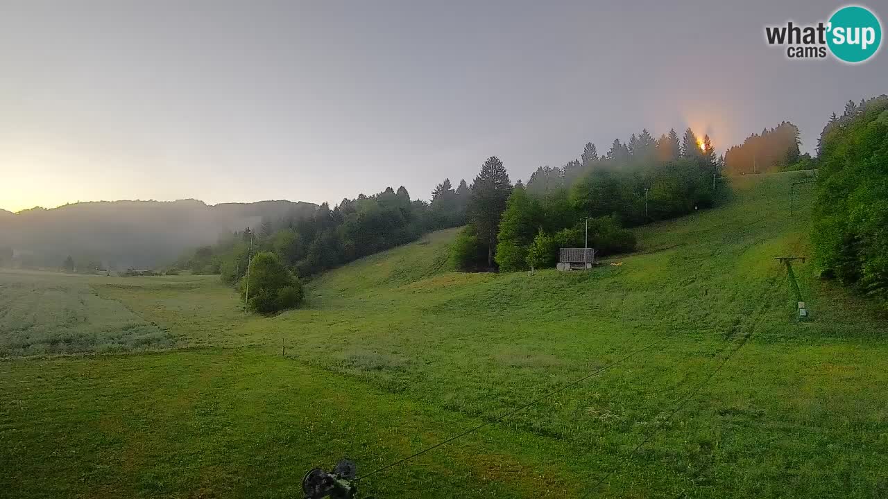 Webcam Smučišče Senožeta – Skigebiet in Srednja Vas bei Bohinj