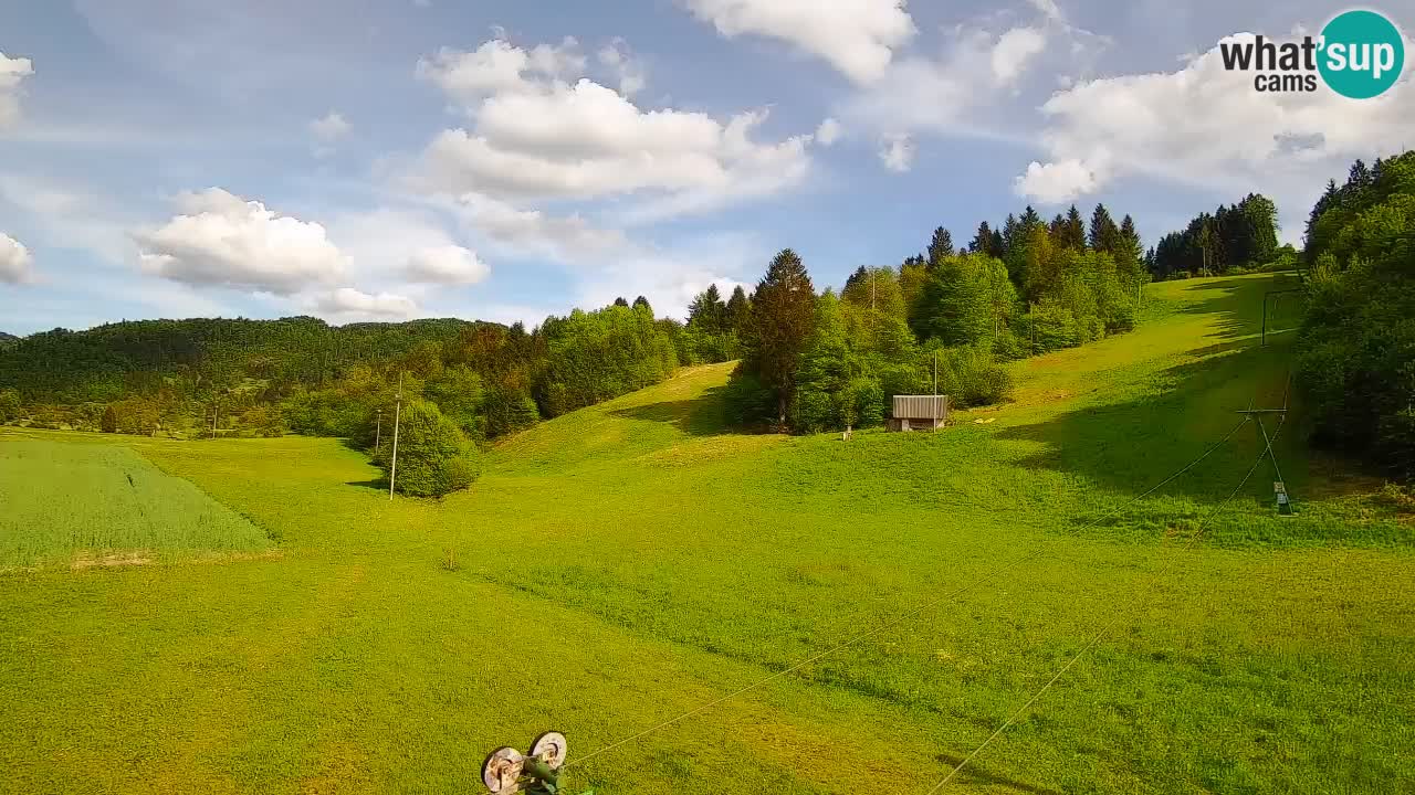 Spletna kamera Smučišče Senožeta – smučarsko središče v Srednji vasi pri Bohinju