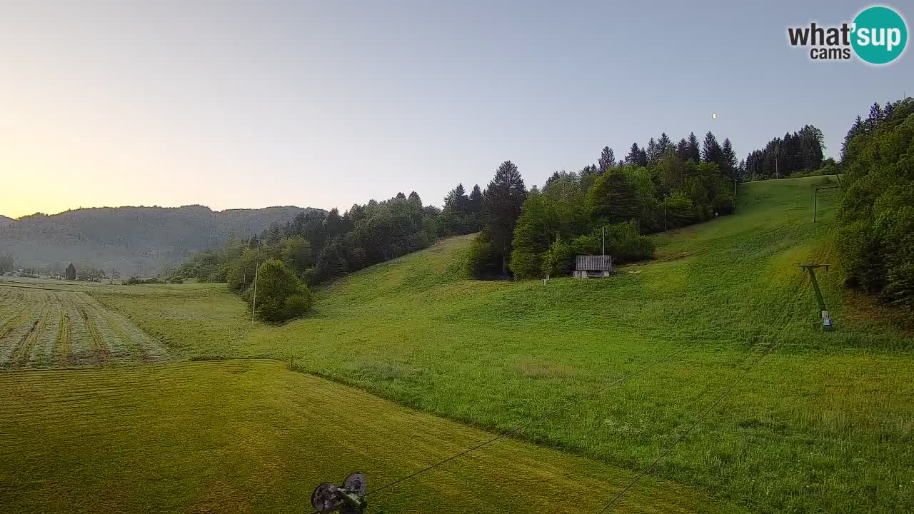 Webcam Smučišče Senožeta – Skigebiet in Srednja Vas bei Bohinj