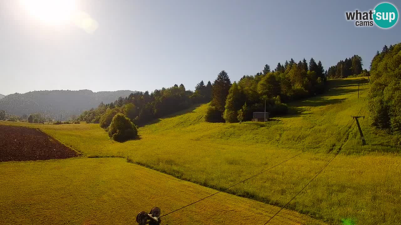 Spletna kamera Smučišče Senožeta – smučarsko središče v Srednji vasi pri Bohinju