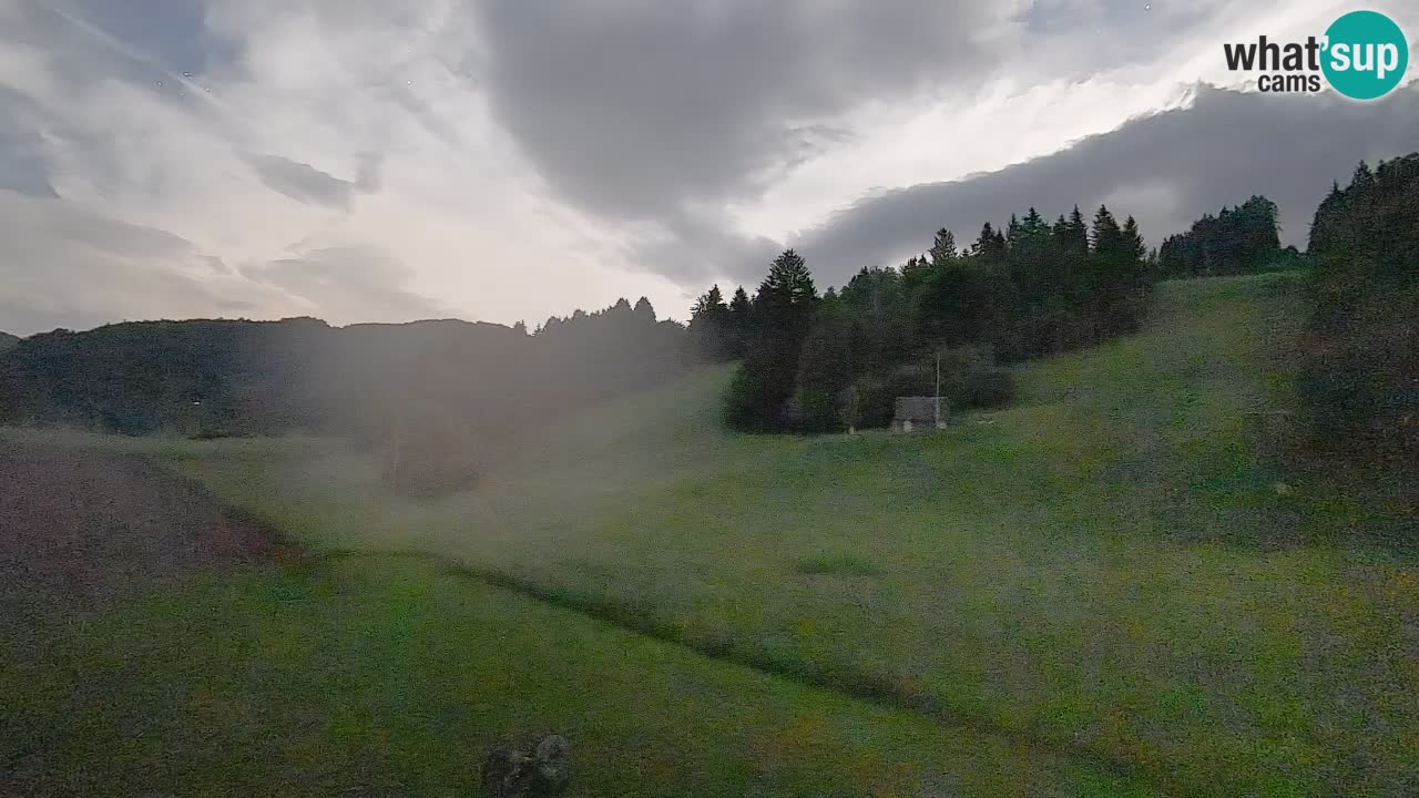 Spletna kamera Smučišče Senožeta – smučarsko središče v Srednji vasi pri Bohinju