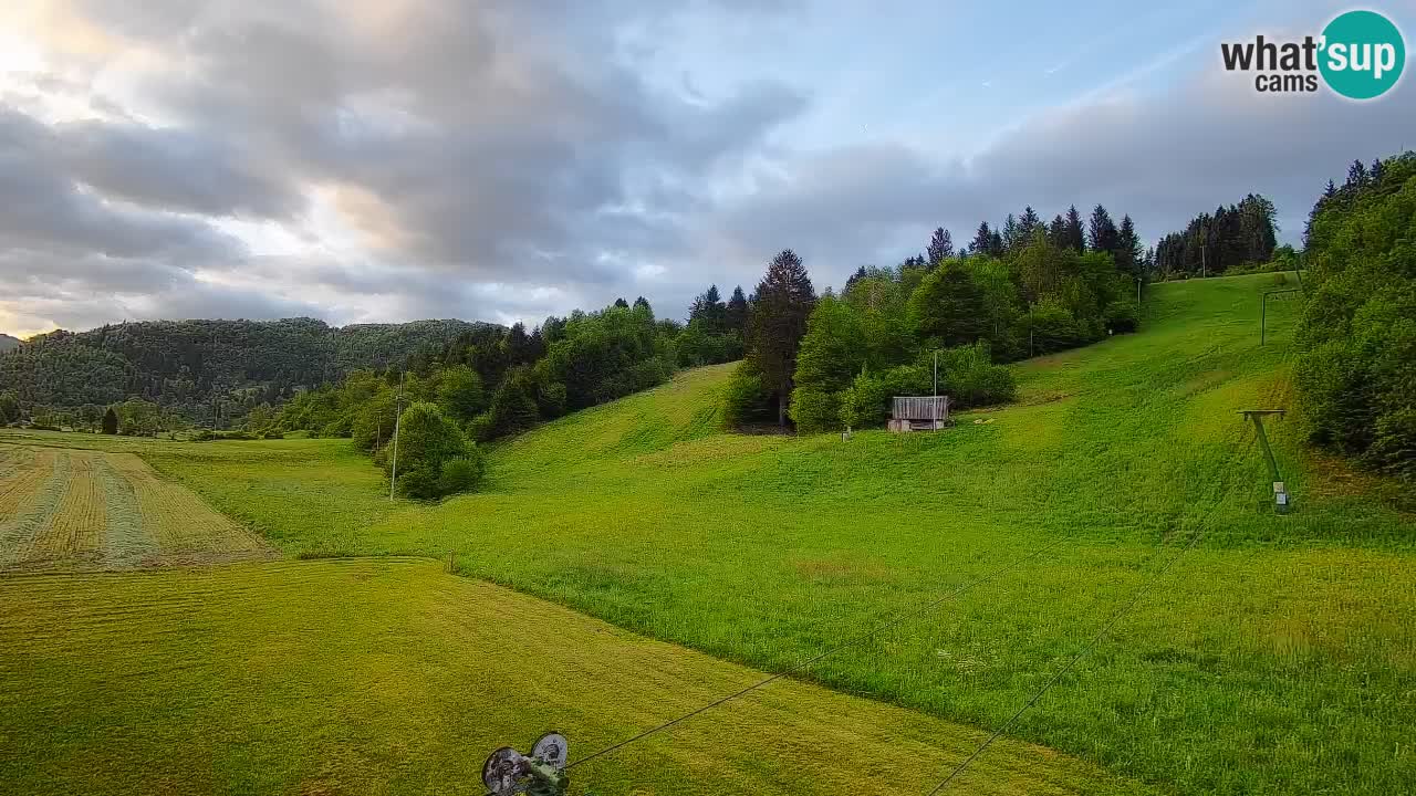 Webcam Smučišče Senožeta – Skigebiet in Srednja Vas bei Bohinj