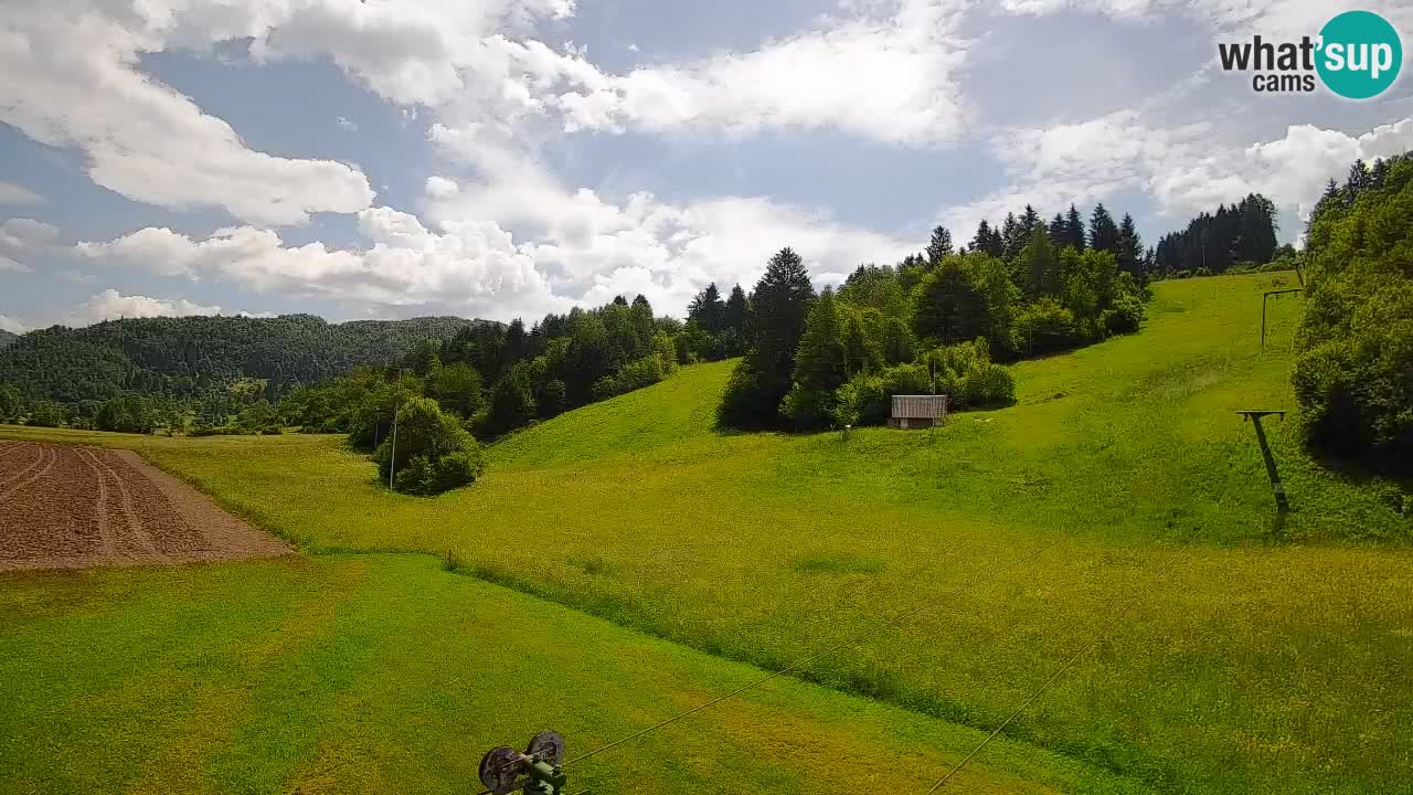 Spletna kamera Smučišče Senožeta – smučarsko središče v Srednji vasi pri Bohinju