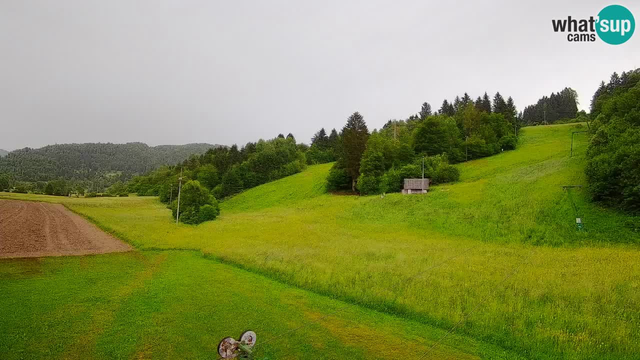 Spletna kamera Smučišče Senožeta – smučarsko središče v Srednji vasi pri Bohinju