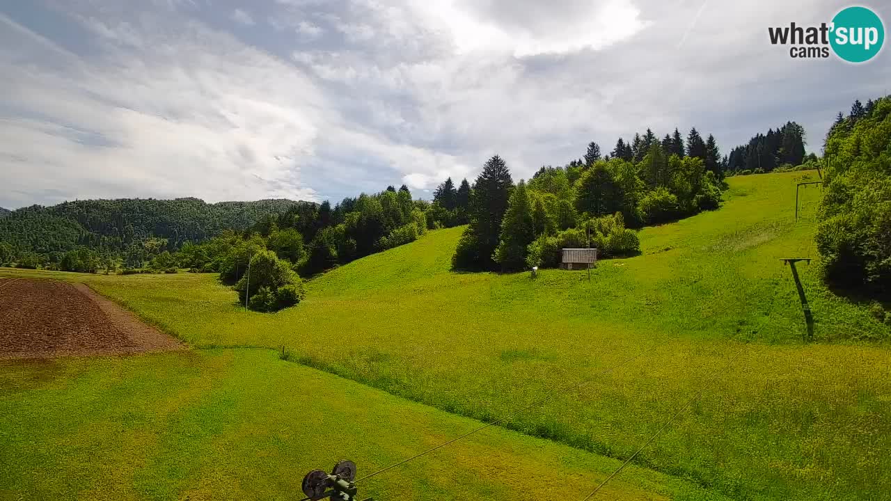 Spletna kamera Smučišče Senožeta – smučarsko središče v Srednji vasi pri Bohinju