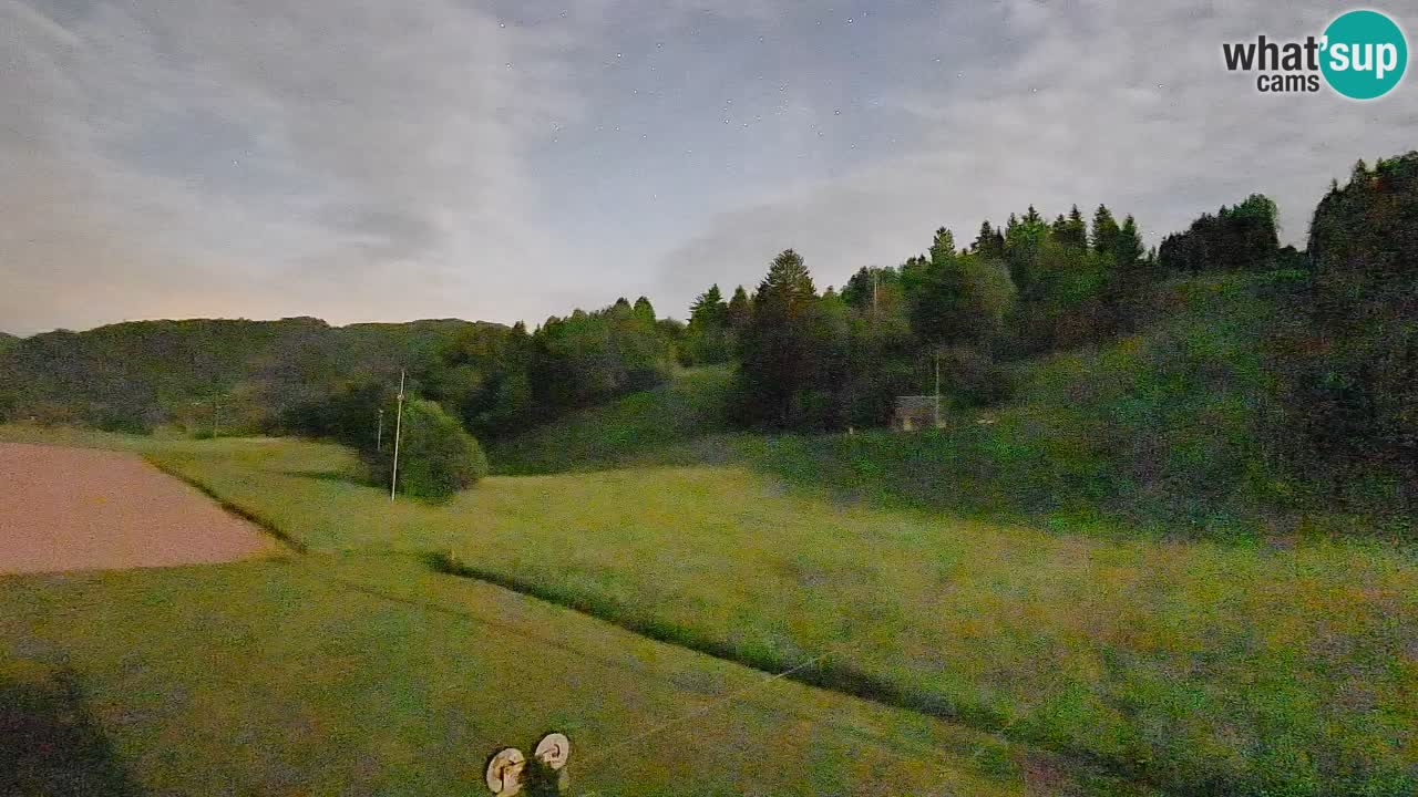 Spletna kamera Smučišče Senožeta – smučarsko središče v Srednji vasi pri Bohinju
