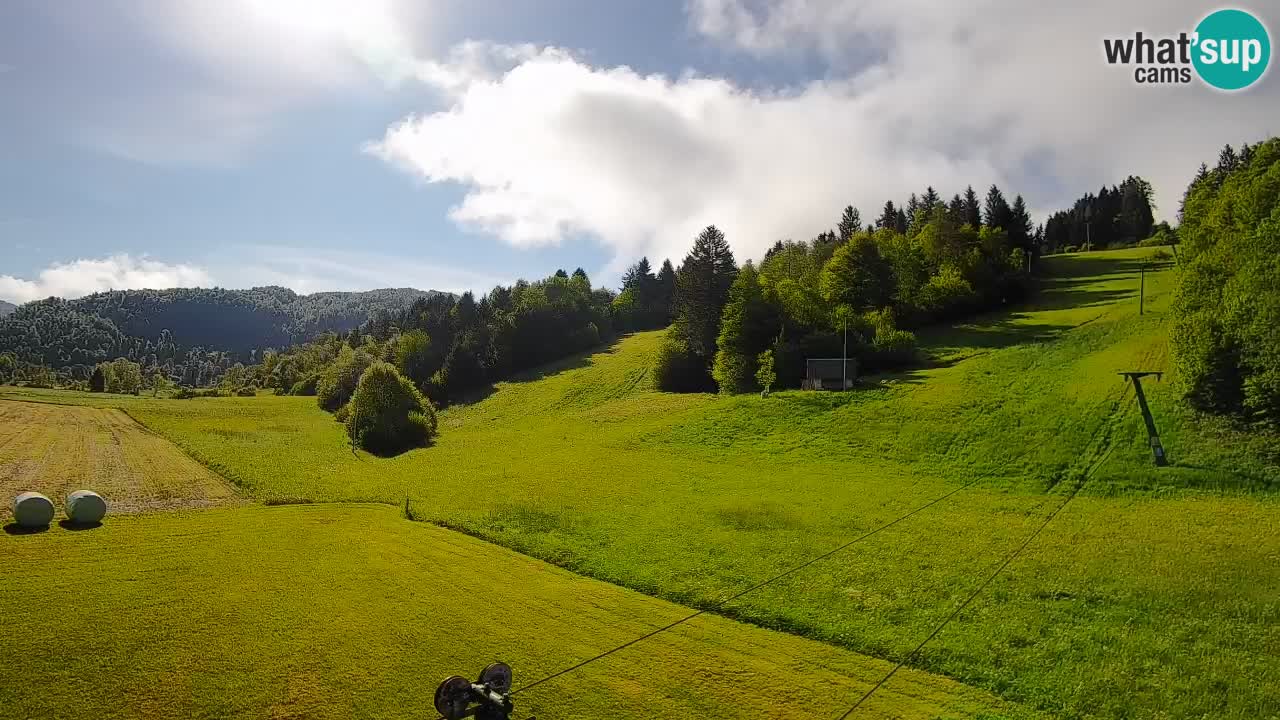 Spletna kamera Smučišče Senožeta – smučarsko središče v Srednji vasi pri Bohinju