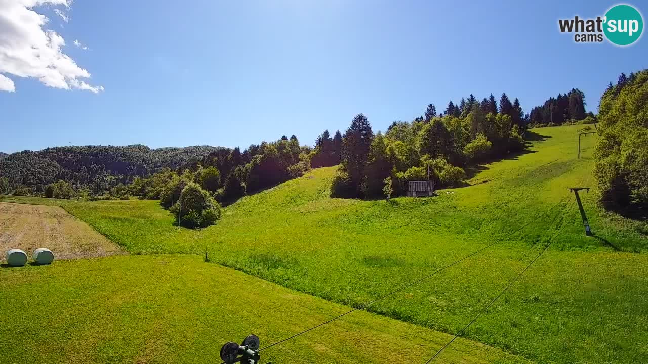 Spletna kamera Smučišče Senožeta – smučarsko središče v Srednji vasi pri Bohinju