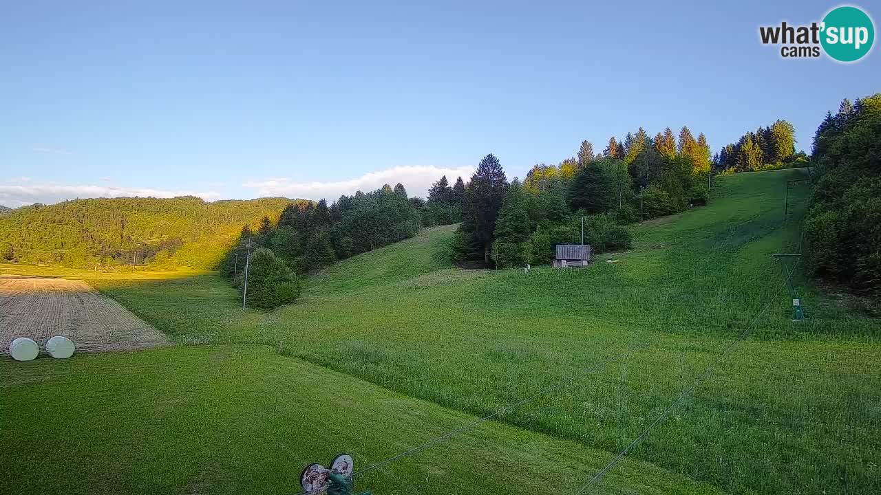 Webcam Smučišče Senožeta – Skigebiet in Srednja Vas bei Bohinj
