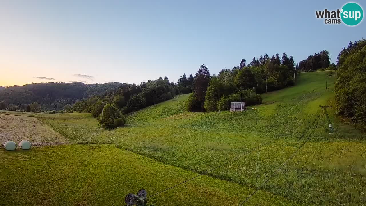 Web kamera Smučišče Senožeta – Skijalište u Srednjoj Vasi kod Bohinja