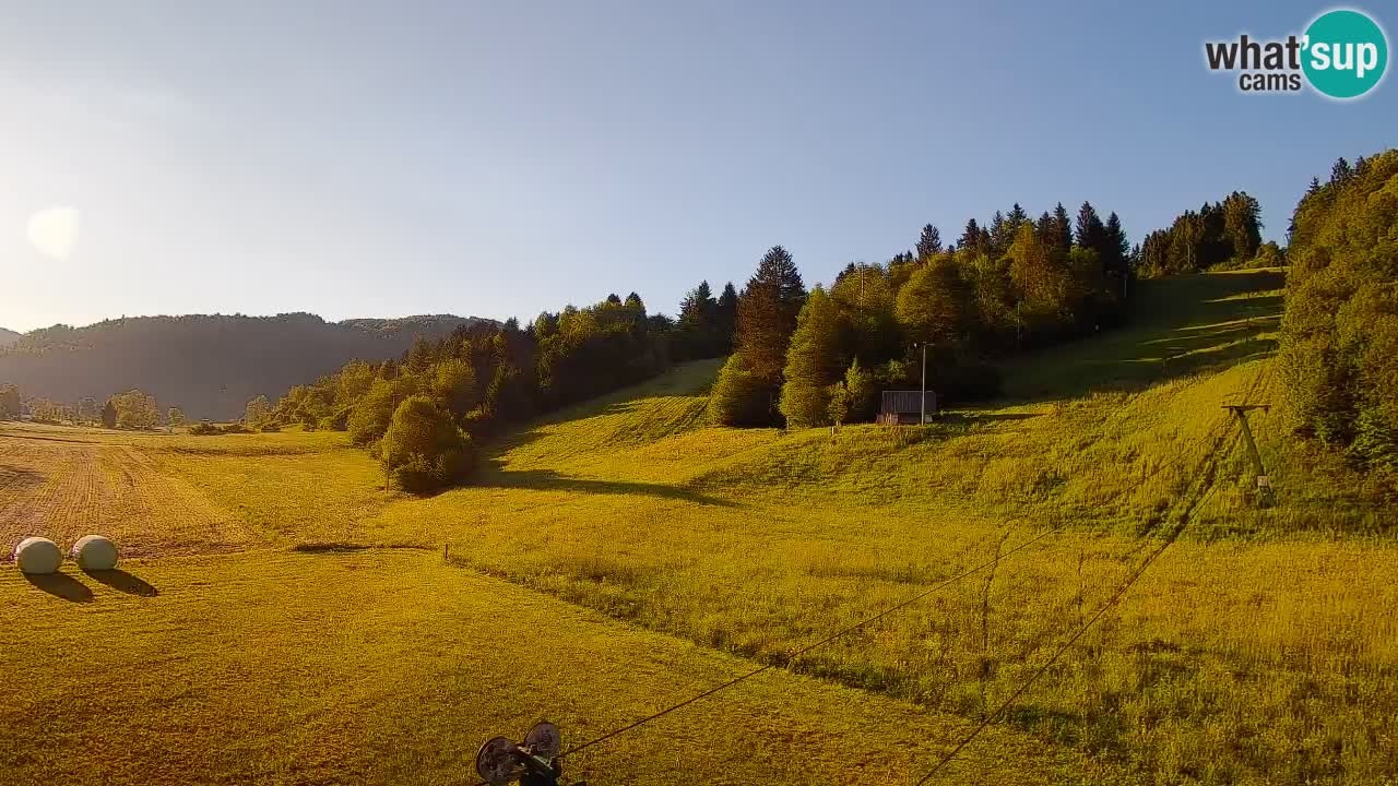 Spletna kamera Smučišče Senožeta – smučarsko središče v Srednji vasi pri Bohinju