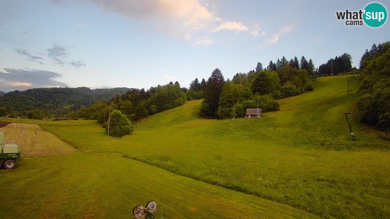 Web kamera Smučišče Senožeta – Skijalište u Srednjoj Vasi kod Bohinja
