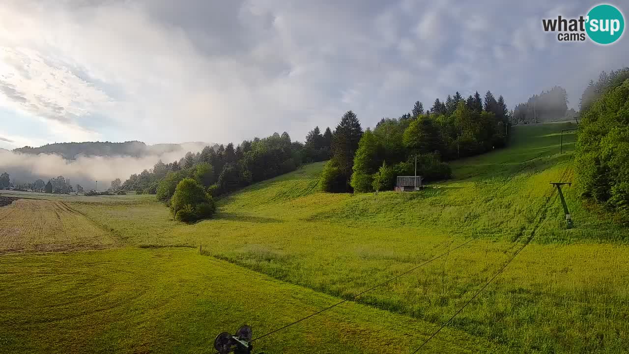 Web kamera Smučišče Senožeta – Skijalište u Srednjoj Vasi kod Bohinja