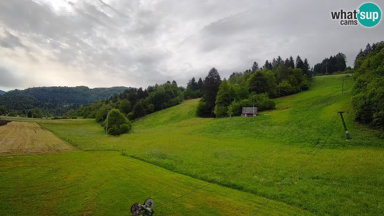 Spletna kamera Smučišče Senožeta – smučarsko središče v Srednji vasi pri Bohinju