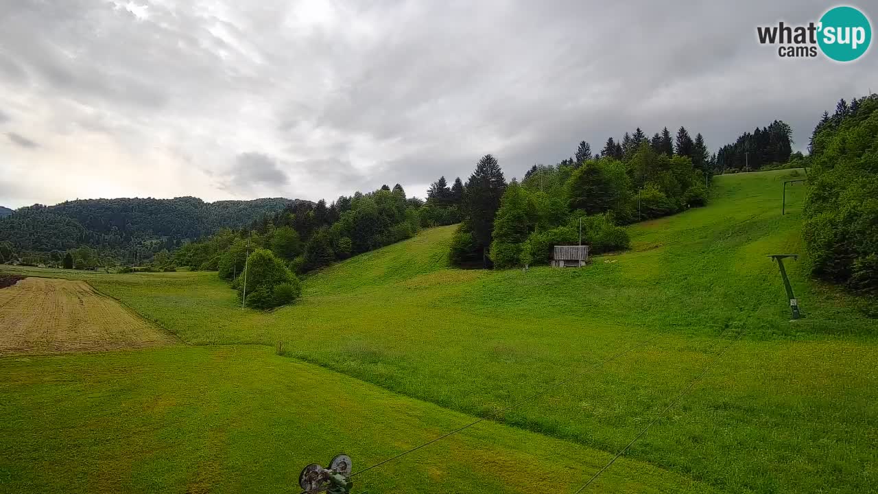 Spletna kamera Smučišče Senožeta – smučarsko središče v Srednji vasi pri Bohinju