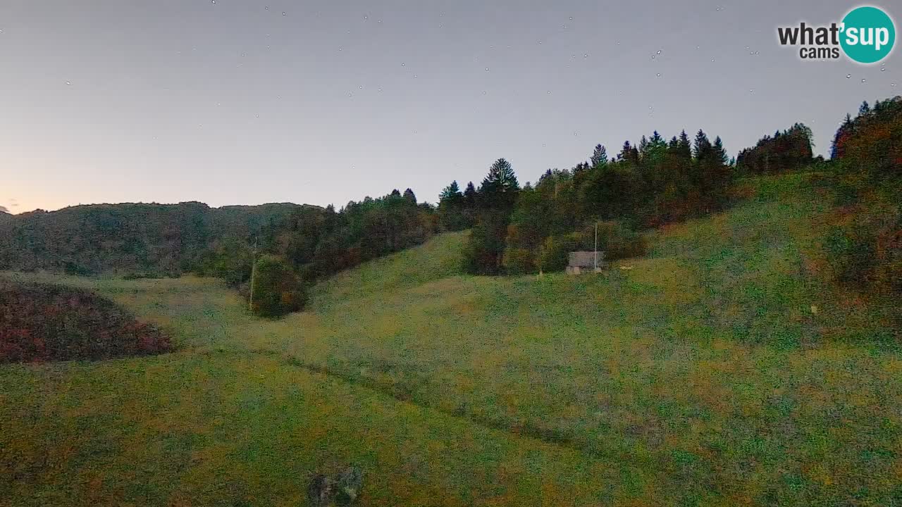 Spletna kamera Smučišče Senožeta – smučarsko središče v Srednji vasi pri Bohinju