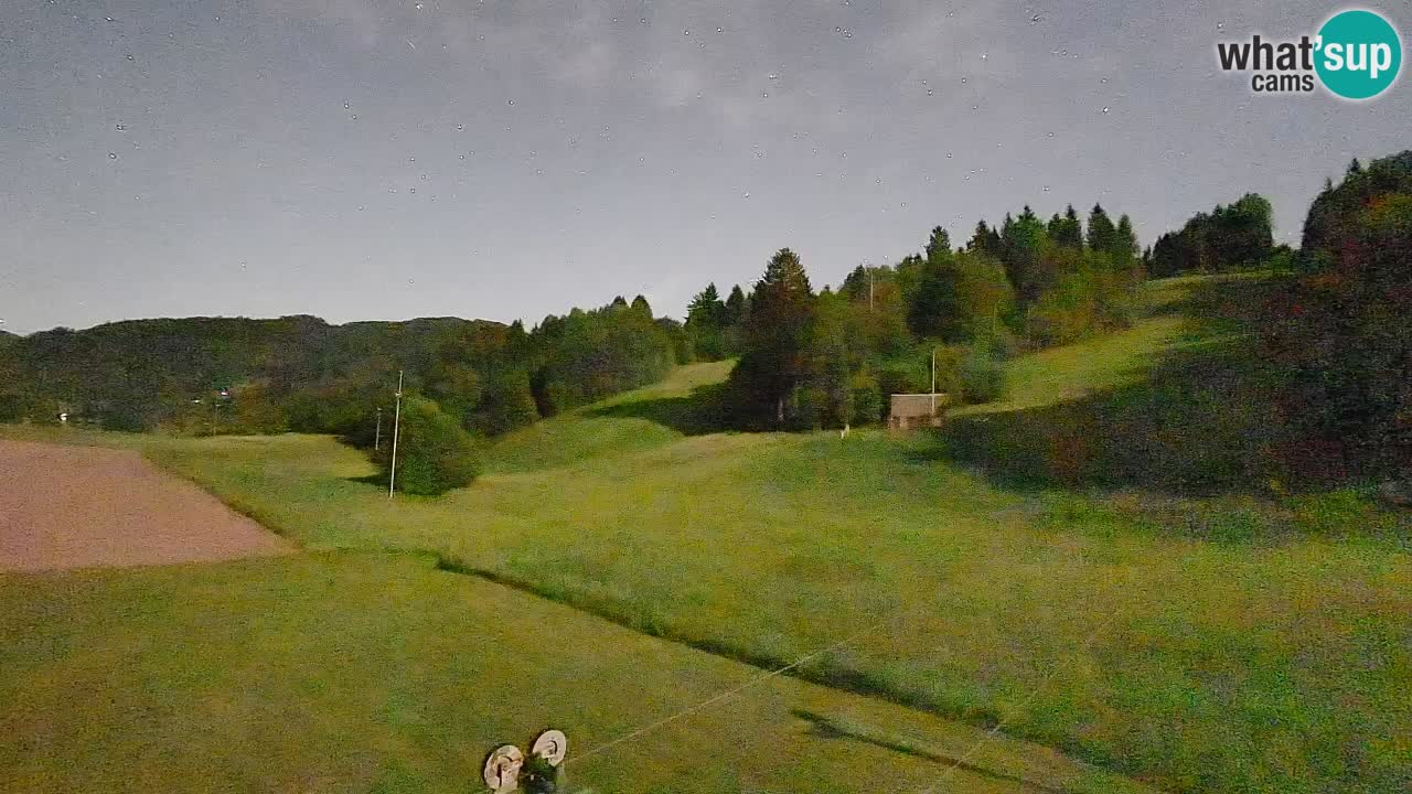 Spletna kamera Smučišče Senožeta – smučarsko središče v Srednji vasi pri Bohinju