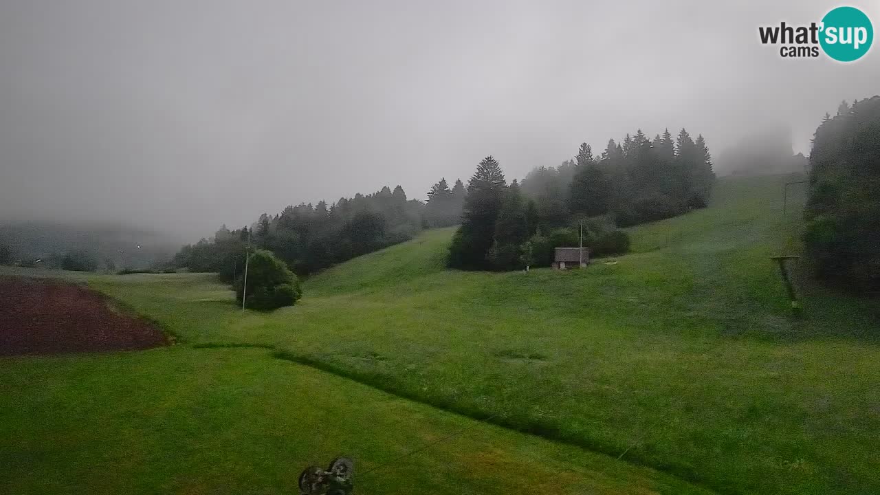 Spletna kamera Smučišče Senožeta – smučarsko središče v Srednji vasi pri Bohinju