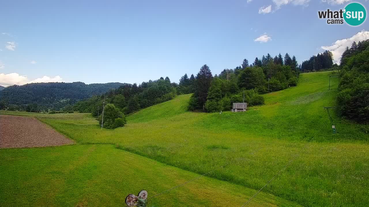 Spletna kamera Smučišče Senožeta – smučarsko središče v Srednji vasi pri Bohinju