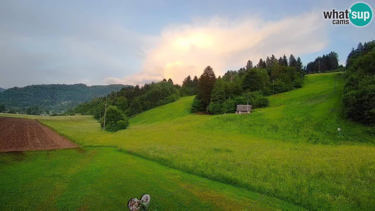 Web kamera Smučišče Senožeta – Skijalište u Srednjoj Vasi kod Bohinja