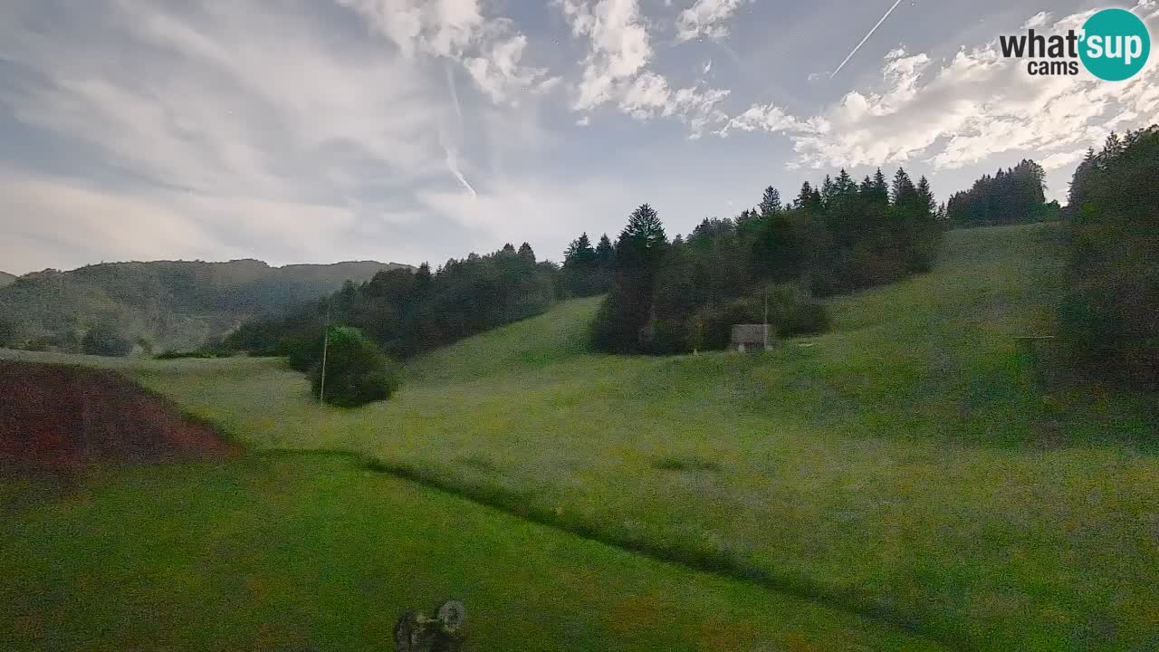 Spletna kamera Smučišče Senožeta – smučarsko središče v Srednji vasi pri Bohinju