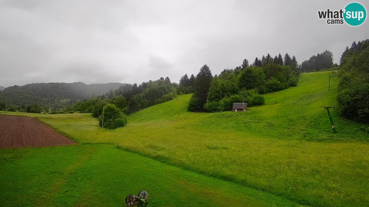 Spletna kamera Smučišče Senožeta – smučarsko središče v Srednji vasi pri Bohinju