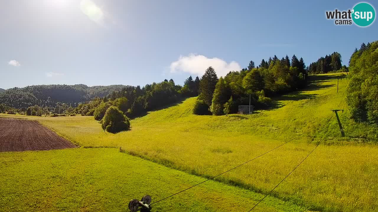 Spletna kamera Smučišče Senožeta – smučarsko središče v Srednji vasi pri Bohinju