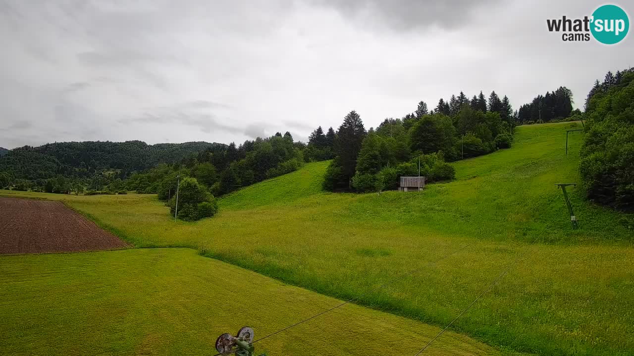 Spletna kamera Smučišče Senožeta – smučarsko središče v Srednji vasi pri Bohinju