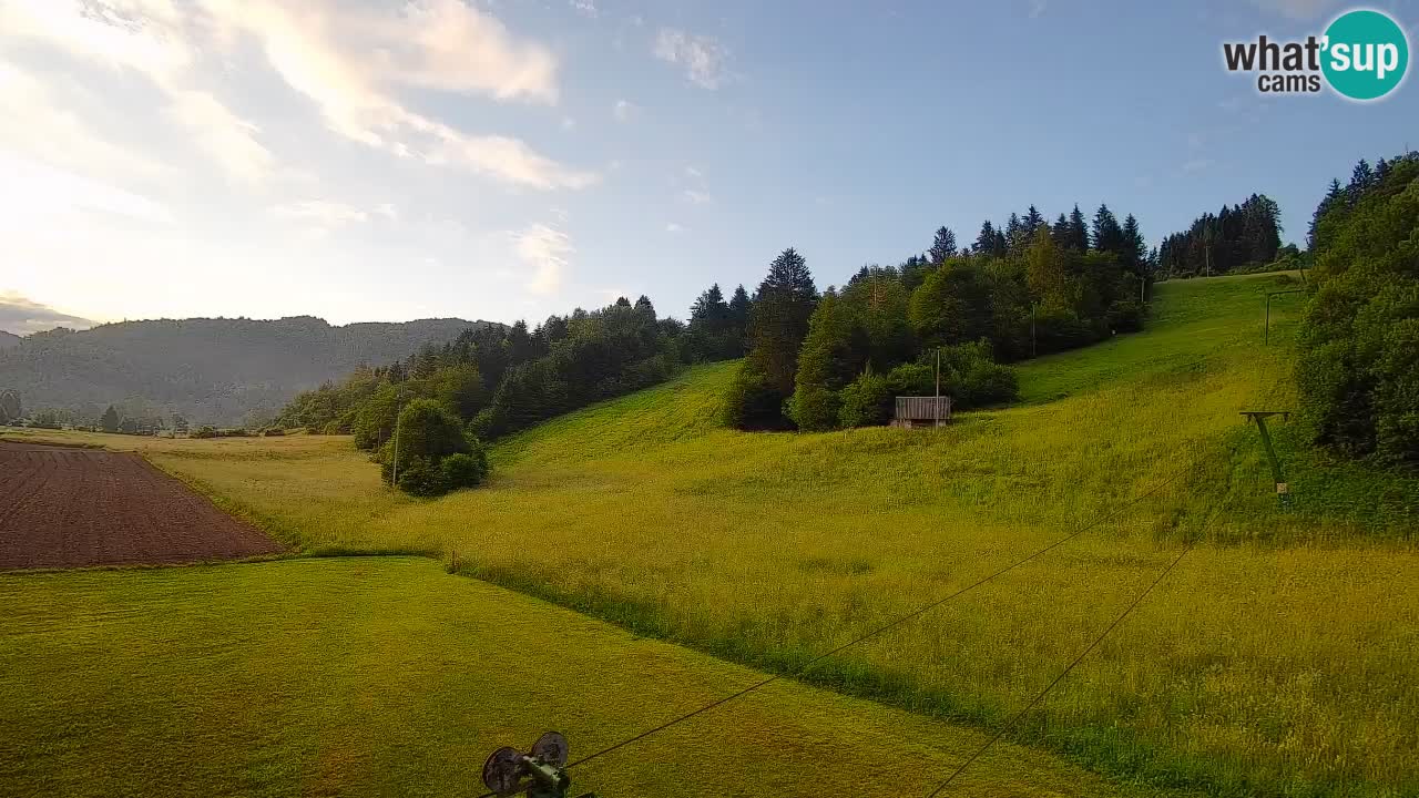 Web kamera Smučišče Senožeta – Skijalište u Srednjoj Vasi kod Bohinja