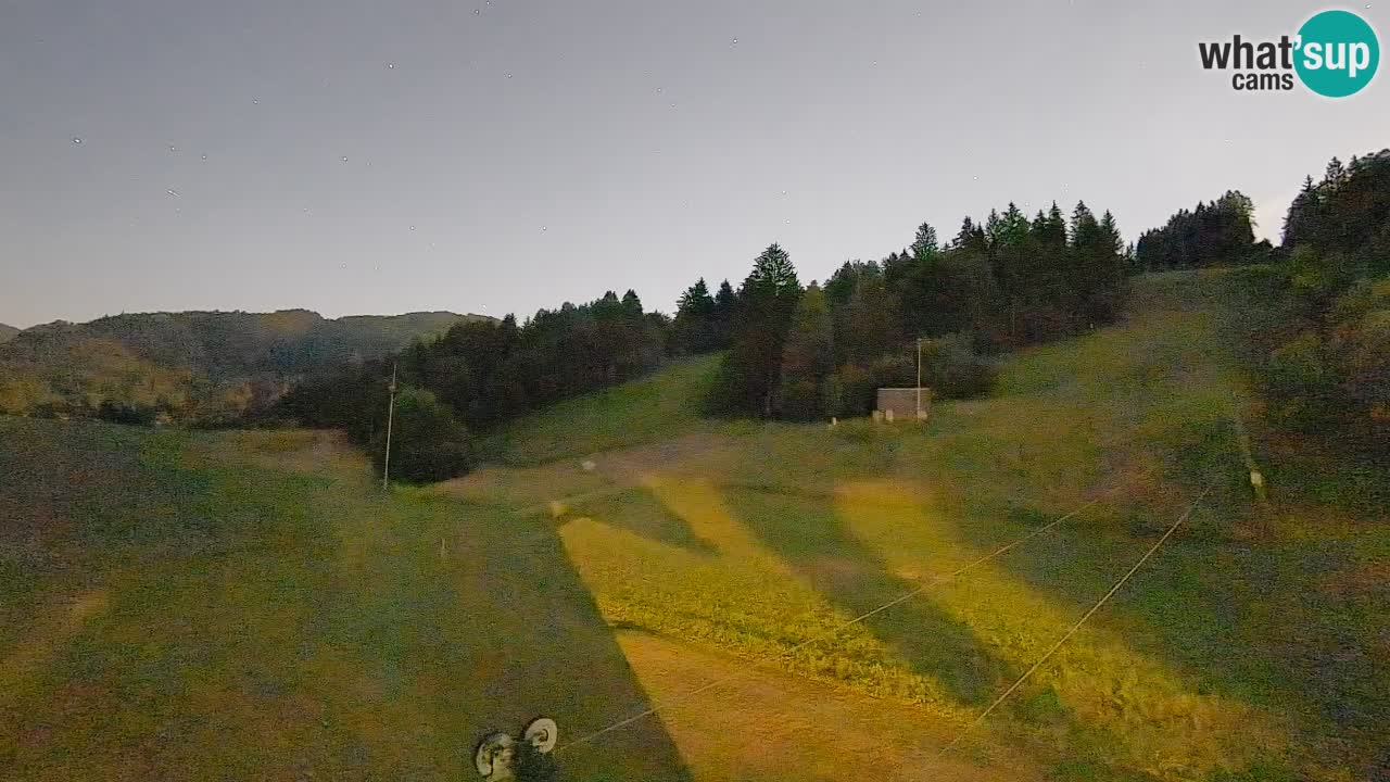 Web kamera Smučišče Senožeta – Skijalište u Srednjoj Vasi kod Bohinja