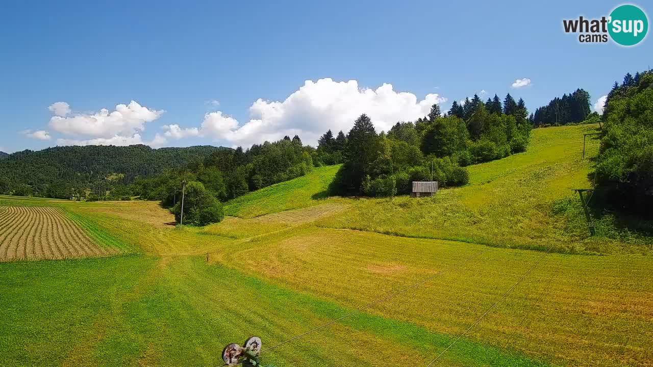 Spletna kamera Smučišče Senožeta – smučarsko središče v Srednji vasi pri Bohinju